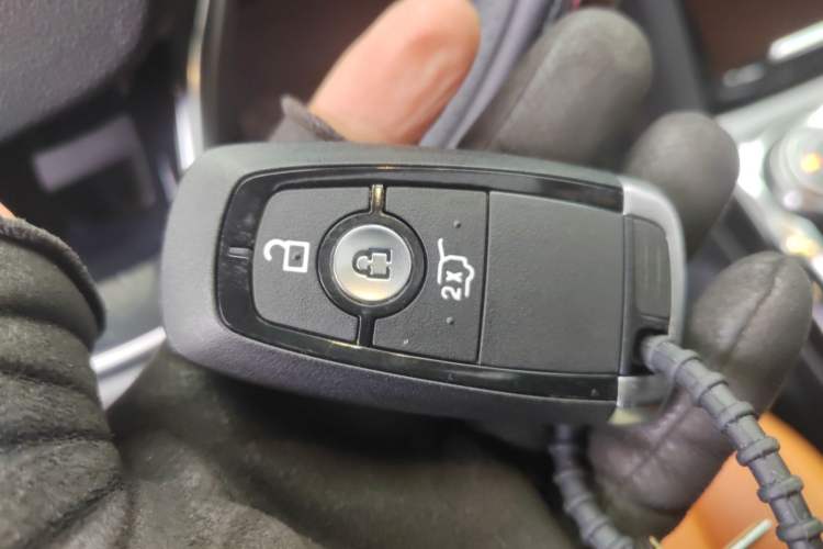 Used Ford Escape 2020 EcoBoost 245 Four-Wheel Drive Luxury Edition Vehicle Key