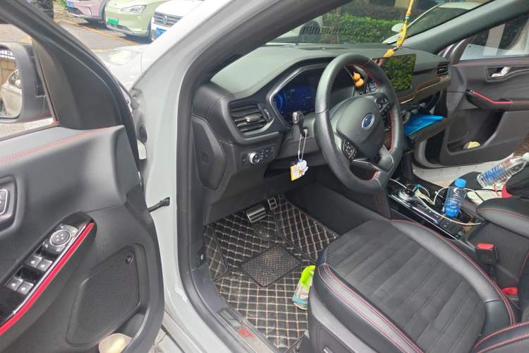 Used Ford Escape 2023 EcoBoost 245 Four-Wheel Drive ST-LINE Pro Trim Driver Seat