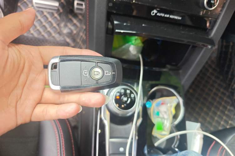 Used Ford Escape 2023 EcoBoost 245 Four-Wheel Drive ST-LINE Pro Trim Vehicle Key