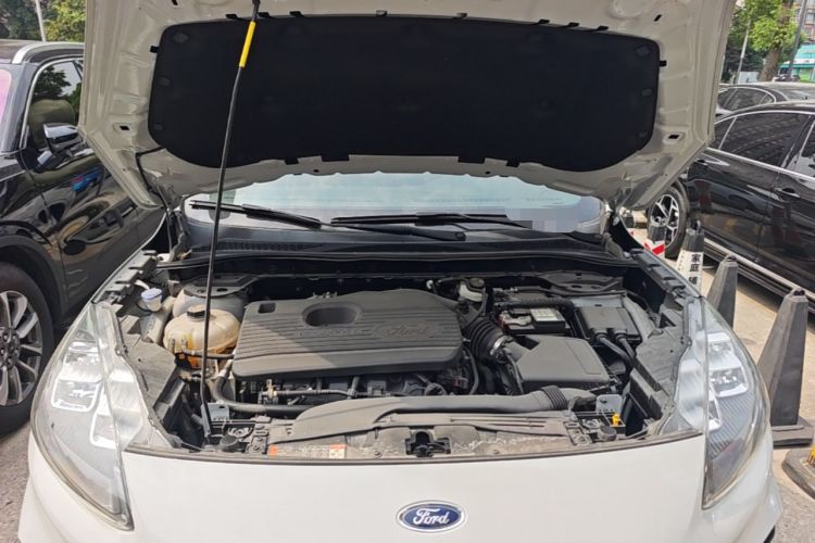 Used Ford Escape 2023 EcoBoost 245 Four-Wheel Drive ST-LINE Pro Trim Engine Bay