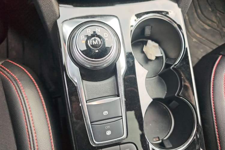 Used Ford Escape 2023 EcoBoost 245 Four-Wheel Drive ST-LINE Pro Trim Gear Lever