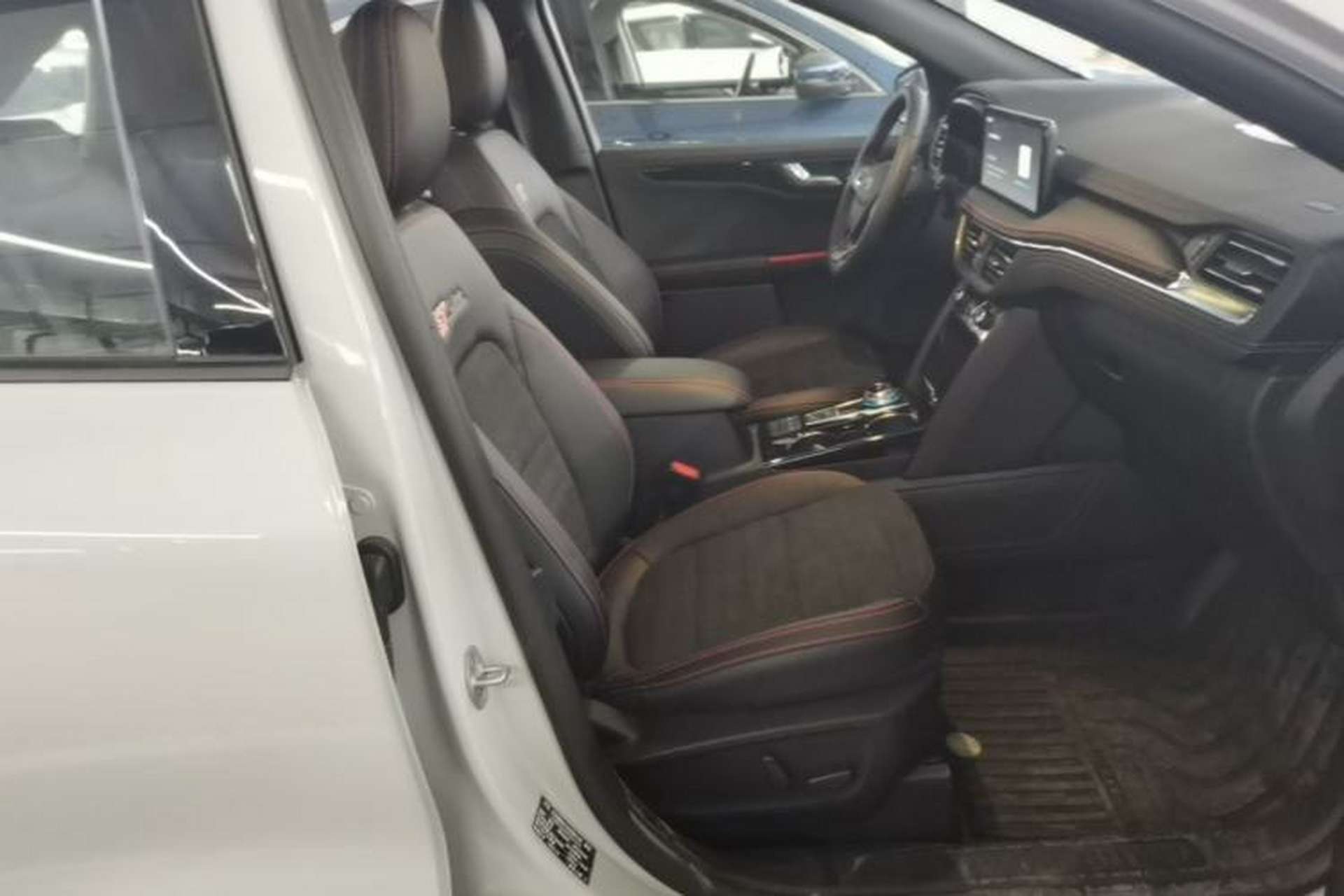Used Ford Escape 2023 EcoBoost 245 Four-Wheel Drive ST-LINE Pro Trim Right Front Seat