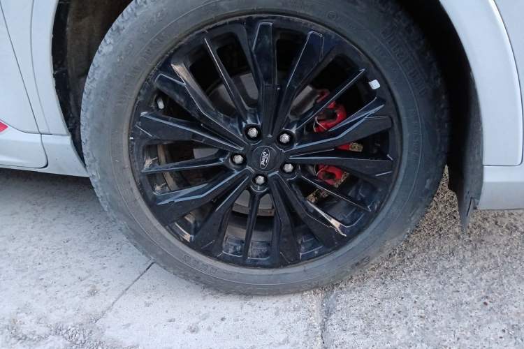 Used Ford Escape 2023 EcoBoost 245 Four-Wheel Drive ST-LINE Pro Trim Right Front Wheel Hub