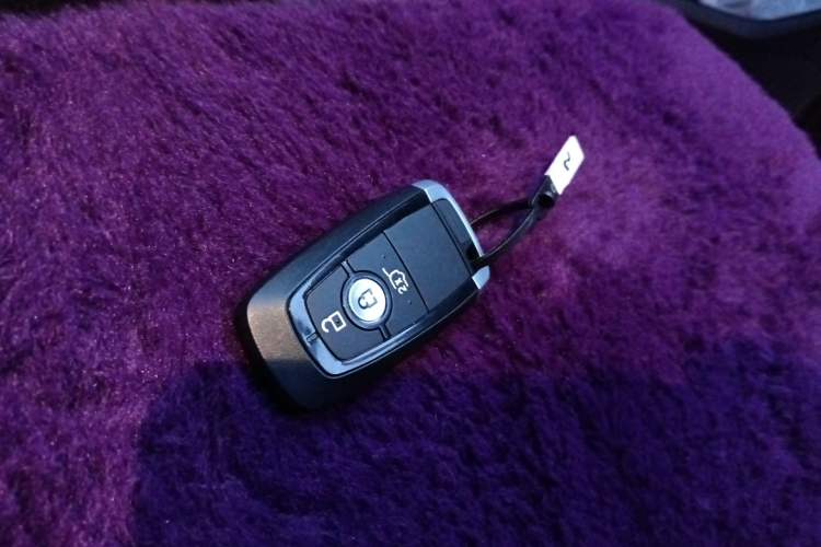 Used Ford Escape 2023 EcoBoost 245 Four-Wheel Drive ST-LINE Pro Trim Vehicle Key