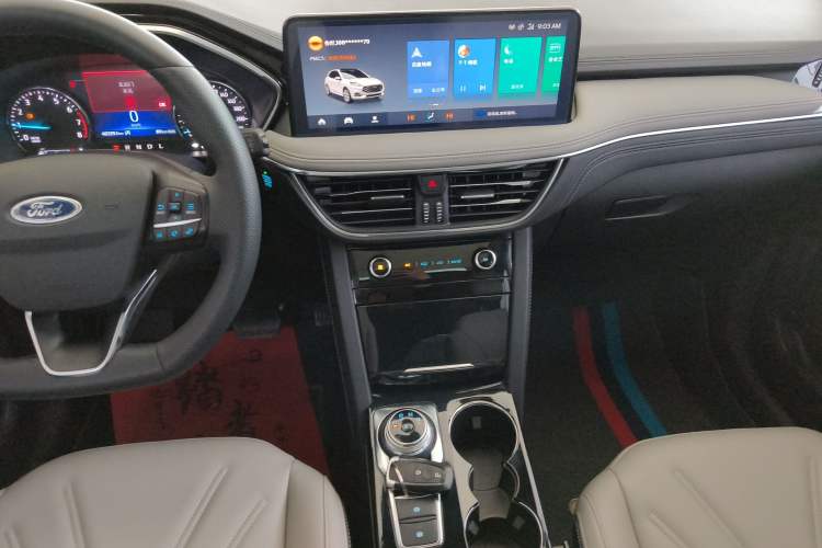 Used Ford Escape 2024 EcoBoost 245 Two-Wheel-Drive Comfort Edition Audio And AC Panel