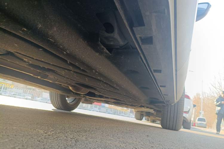 Used Ford Escape 2024 EcoBoost 245 Two-Wheel-Drive Titanium Edition Chassis Rear Right