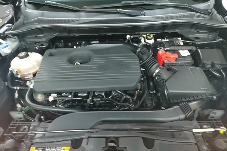 Used Ford Escape 2024 EcoBoost 245 Two-Wheel-Drive Xiangxiang Model Engine Bay