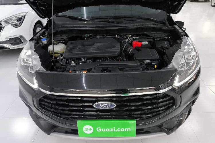 Used Ford Escape 2024 EcoBoost 245 Four-Wheel Drive Prestige Model Engine Bay