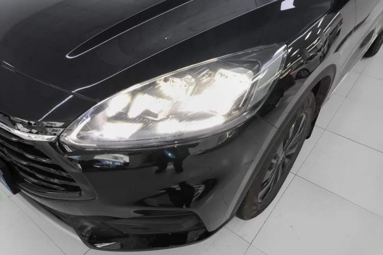Used Ford Escape 2024 EcoBoost 245 Four-Wheel Drive Prestige Model Left Front Headlight