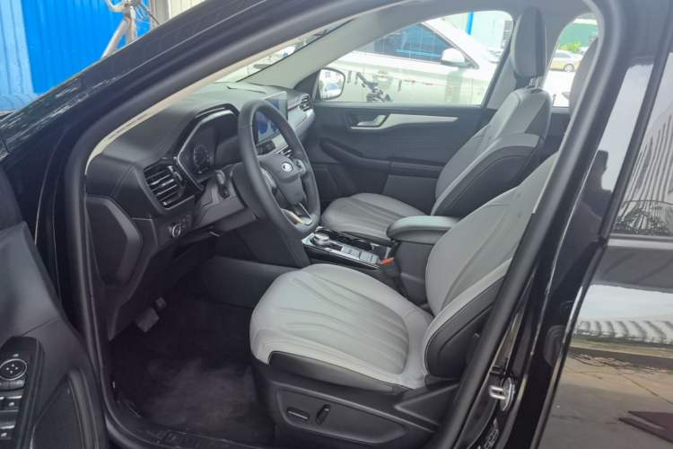 Used Ford Escape 2024 EcoBoost 245 Two-Wheel-Drive Comfort Edition Left Front Seat