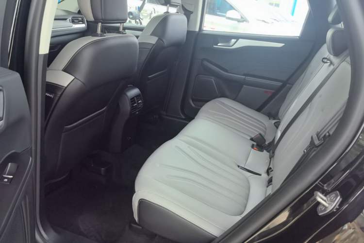 Used Ford Escape 2024 EcoBoost 245 Two-Wheel-Drive Comfort Edition Left Rear Seat