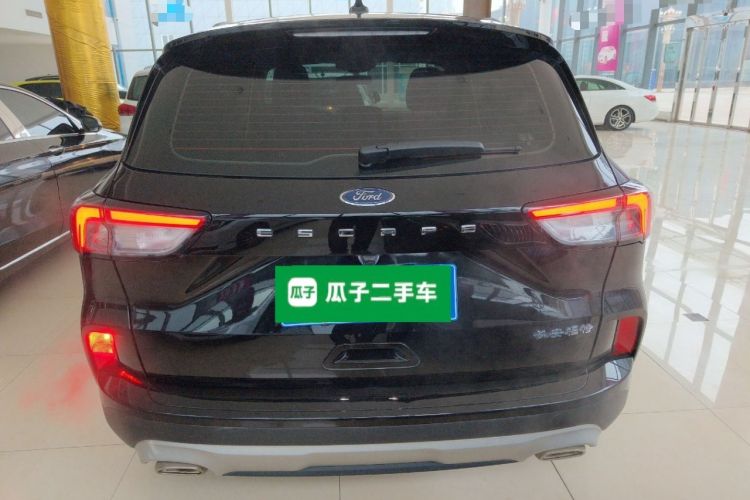 Used Ford Escape 2024 EcoBoost 245 Two-Wheel-Drive Comfort Edition Rear