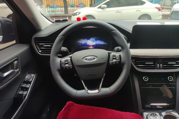 Used Ford Escape 2024 EcoBoost 245 Two-Wheel-Drive Xiangxiang Model Steering Wheel