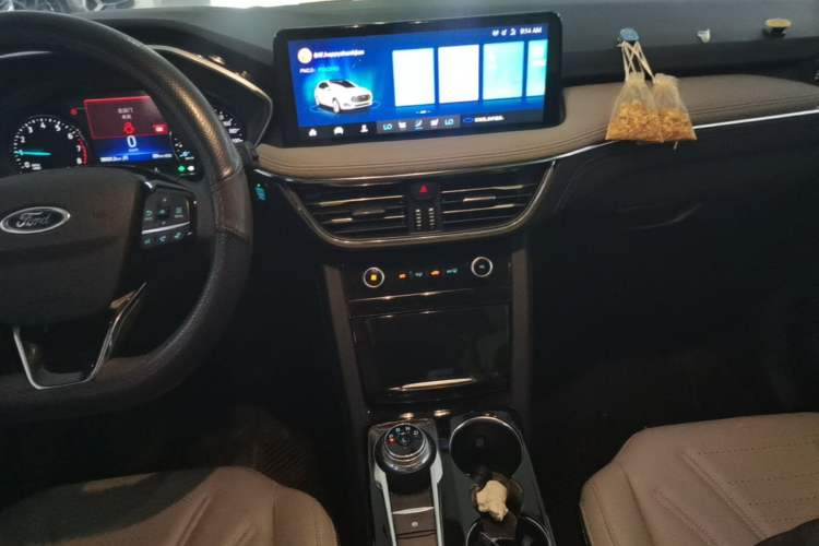 Used Ford Escape 2024 EcoBoost 245 Two-Wheel-Drive Titanium Edition Audio And AC Panel
