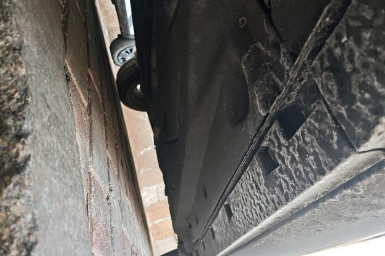 Used Ford Escape 2024 EcoBoost 245 Two-Wheel-Drive Titanium Edition Chassis Front Left