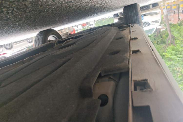 Used Ford Escape 2024 EcoBoost 245 Two-Wheel-Drive Titanium Edition Chassis Rear Left