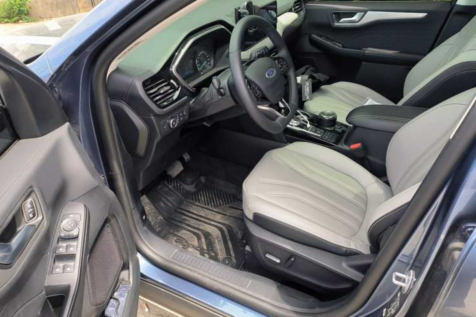 Used Ford Escape 2024 EcoBoost 245 Two-Wheel-Drive Titanium Edition Driver Seat