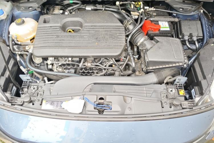 Used Ford Escape 2024 EcoBoost 245 Two-Wheel-Drive Titanium Edition Engine Bay