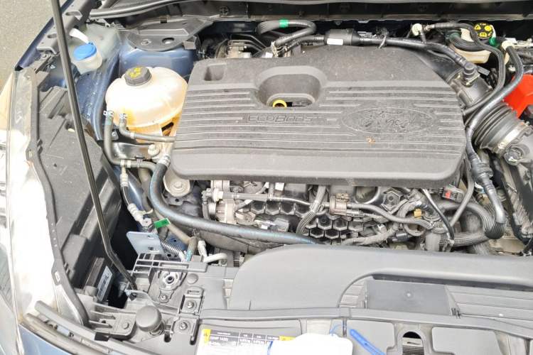 Used Ford Escape 2024 EcoBoost 245 Two-Wheel-Drive Titanium Edition Engine Bay Right