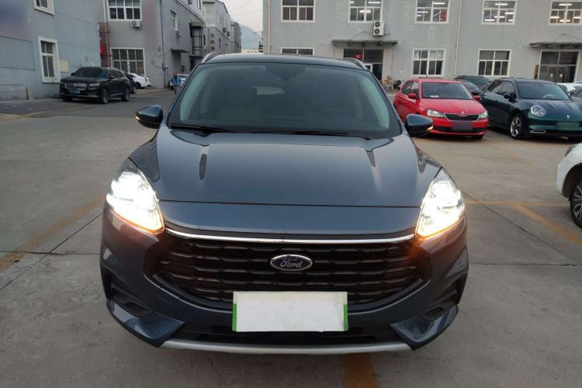 Used Ford Escape 2024 EcoBoost 245 Two-Wheel-Drive Titanium Edition Exterior 1