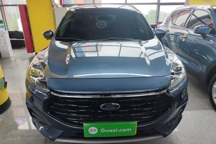 Used Ford Escape 2024 EcoBoost 245 Two-Wheel-Drive Titanium Edition Front