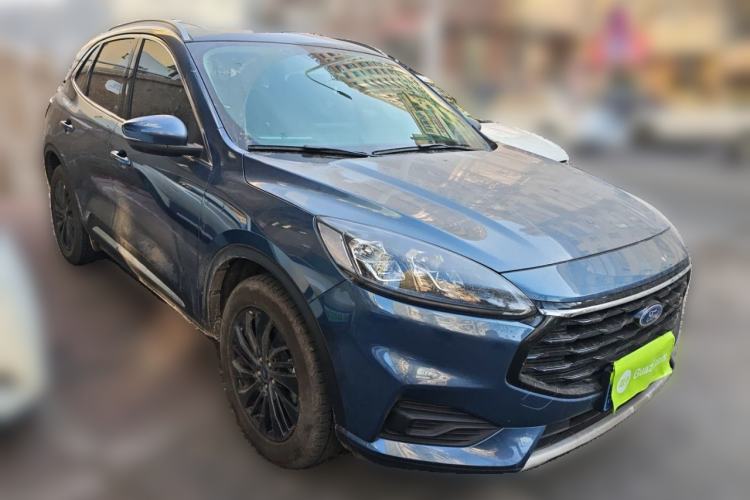 Used Ford Escape 2024 EcoBoost 245 Two-Wheel-Drive Titanium Edition Front Right 45 Deg