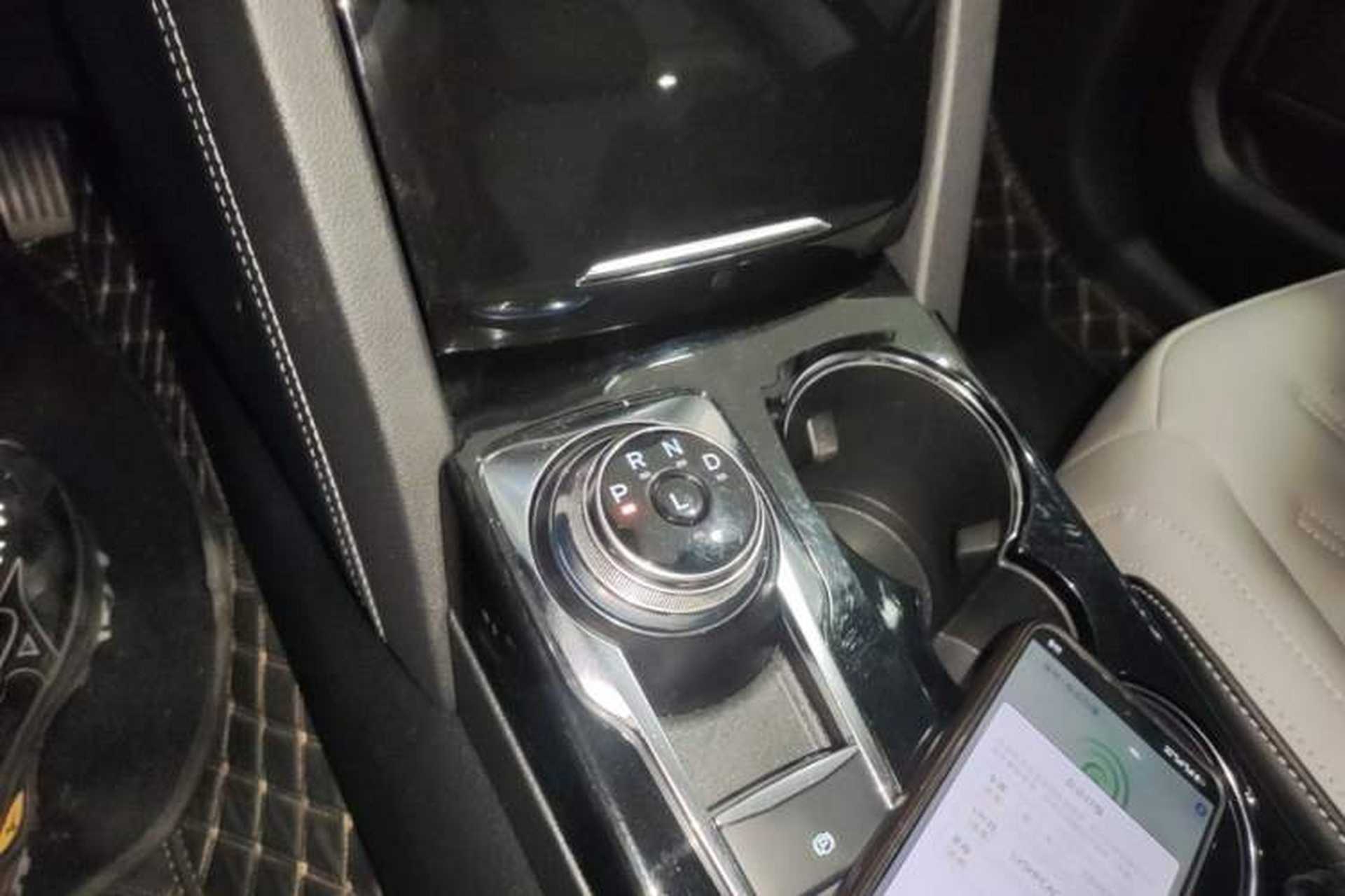 Used Ford Escape 2024 EcoBoost 245 Two-Wheel-Drive Titanium Edition Gear Lever