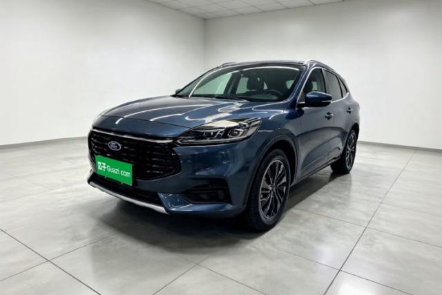 Ford Escape 2024 EcoBoost 245 Two-Wheel-Drive Titanium Edition usado