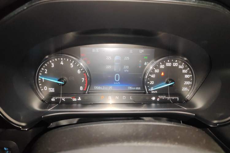 Used Ford Escape 2024 EcoBoost 245 Two-Wheel-Drive Titanium Edition Instrument Cluster
