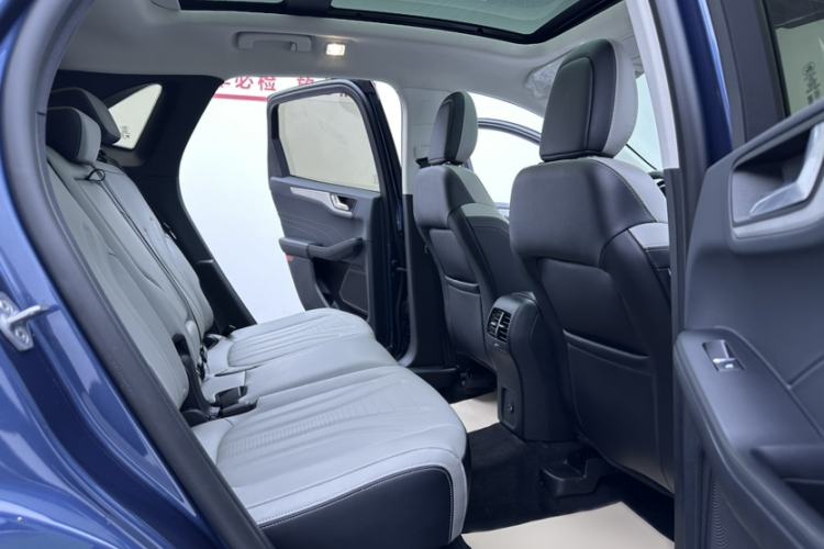 Used Ford Escape 2024 EcoBoost 245 Two-Wheel-Drive Titanium Edition Interior 1