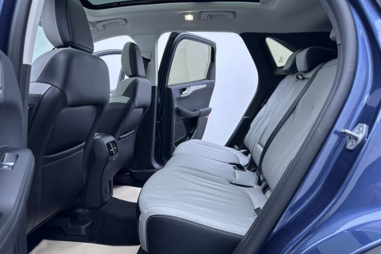 Used Ford Escape 2024 EcoBoost 245 Two-Wheel-Drive Titanium Edition Interior 2