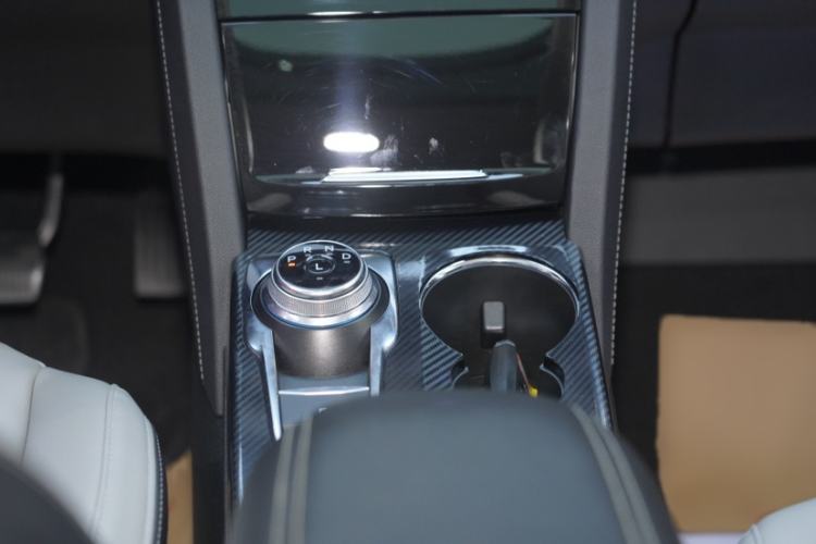 Used Ford Escape 2024 EcoBoost 245 Two-Wheel-Drive Titanium Edition Interior 6
