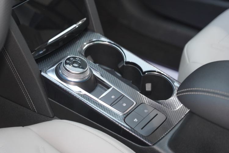 Used Ford Escape 2024 EcoBoost 245 Two-Wheel-Drive Titanium Edition Interior 8