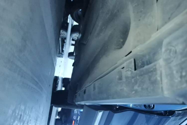 Used Ford Escape 2024 EcoBoost 245 Two-Wheel-Drive Titanium Edition Left Side Sill