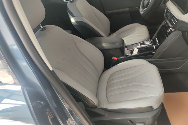 Used Ford Escape 2024 EcoBoost 245 Two-Wheel-Drive Xiangxiang Model Right Front Seat