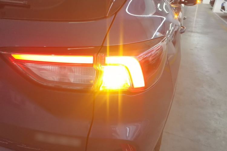 Used Ford Escape 2024 EcoBoost 245 Two-Wheel-Drive Titanium Edition Right Rear Taillight