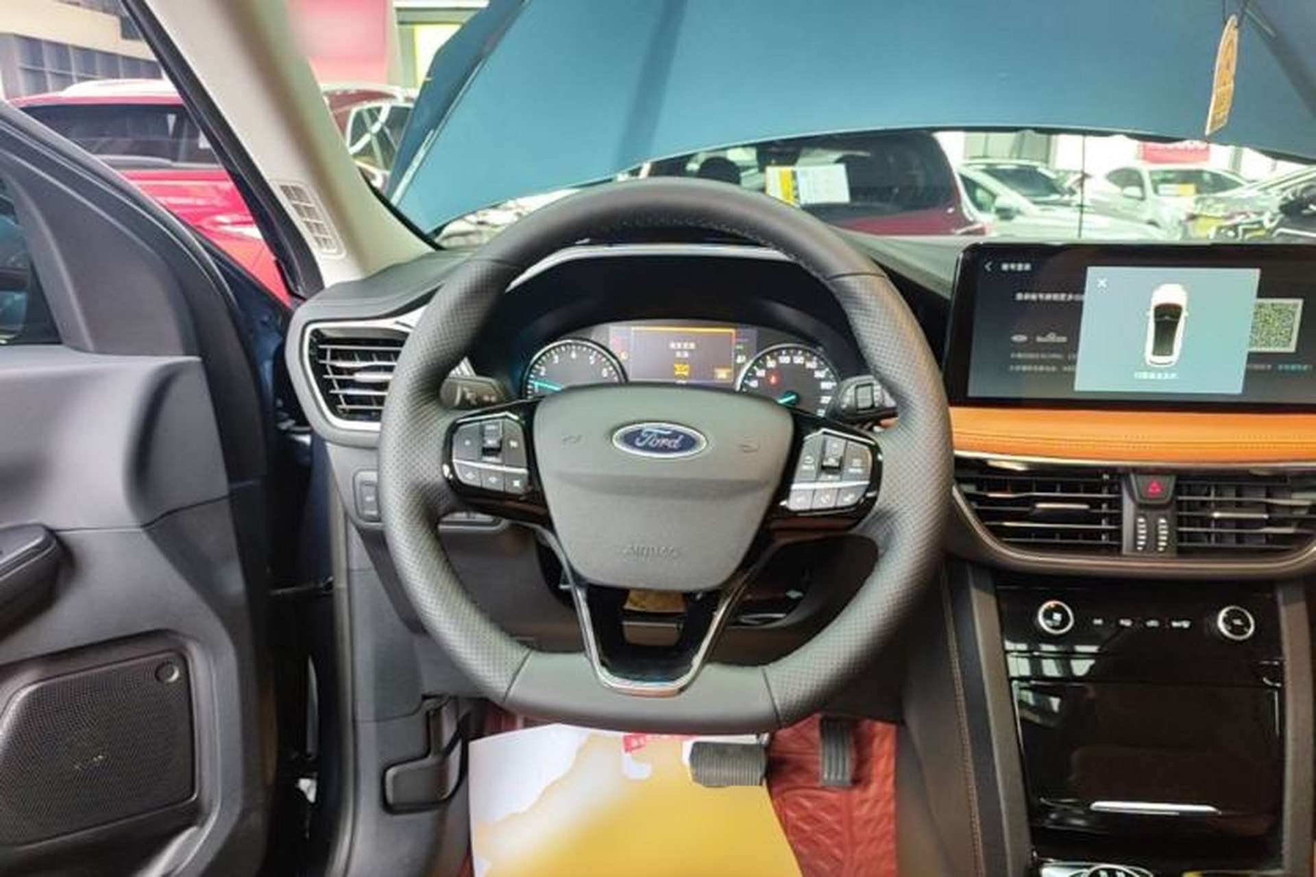 Used Ford Escape 2024 EcoBoost 245 Two-Wheel-Drive Titanium Edition Steering Wheel