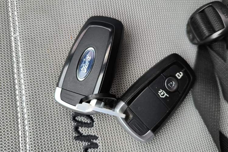 Used Ford Escape 2024 EcoBoost 245 Four-Wheel Drive Prestige Model Vehicle Key