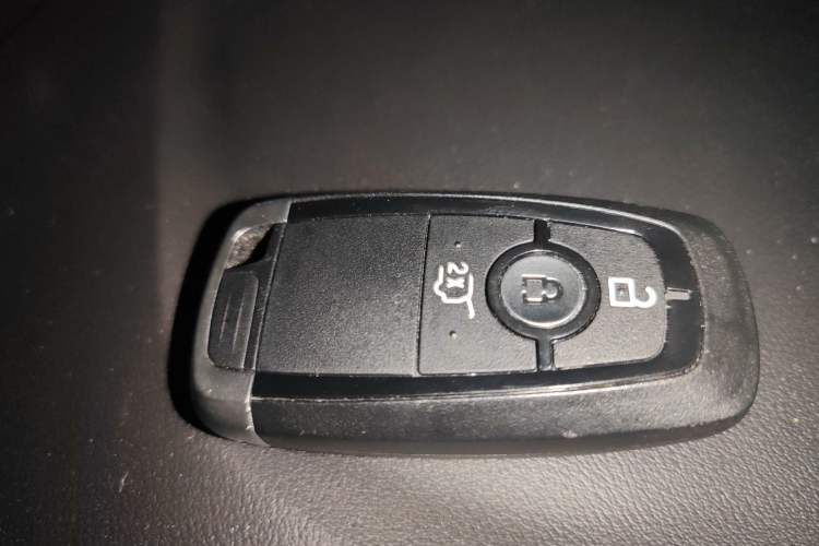Used Ford Escape 2024 EcoBoost 245 Two-Wheel-Drive Titanium Edition Vehicle Key