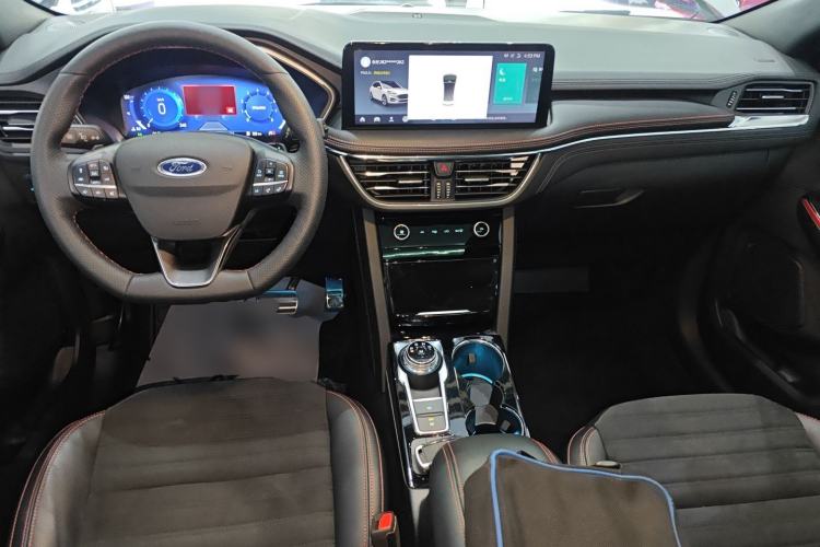 Used Ford Escape 2024 EcoBoost 245 Four-Wheel Drive ST-Line Pro Trim Center Console