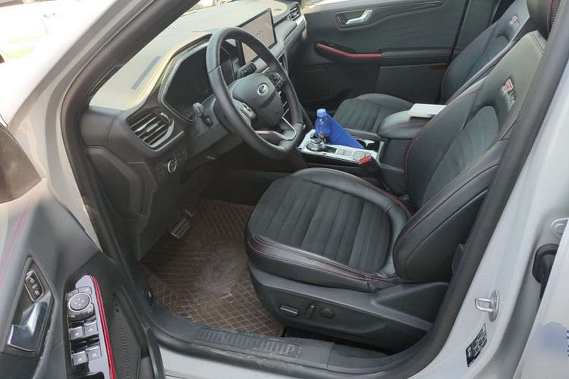 Used Ford Escape 2024 EcoBoost 245 Four-Wheel Drive ST-Line Pro Trim Driver Seat