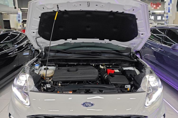 Used Ford Escape 2024 EcoBoost 245 Four-Wheel Drive ST-Line Pro Trim Engine Bay