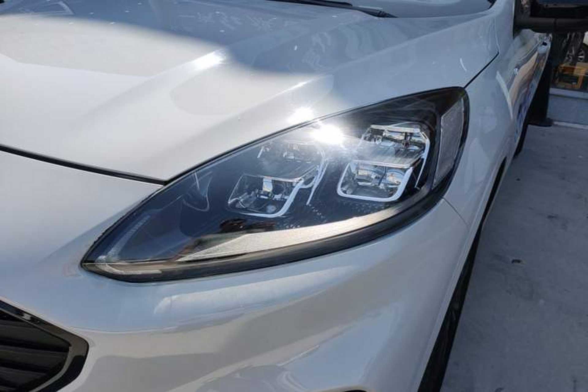 Used Ford Escape 2024 EcoBoost 245 Four-Wheel Drive ST-Line Pro Trim Left Front Headlight