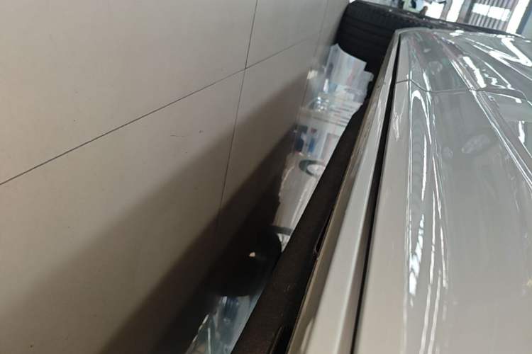 Used Ford Escape 2024 EcoBoost 245 Four-Wheel Drive ST-Line Pro Trim Left Side Sill