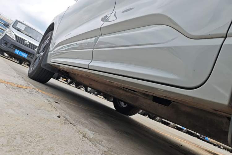 Used Ford Escape 2024 EcoBoost 245 Four-Wheel Drive ST-Line Pro Trim Left Side Sill