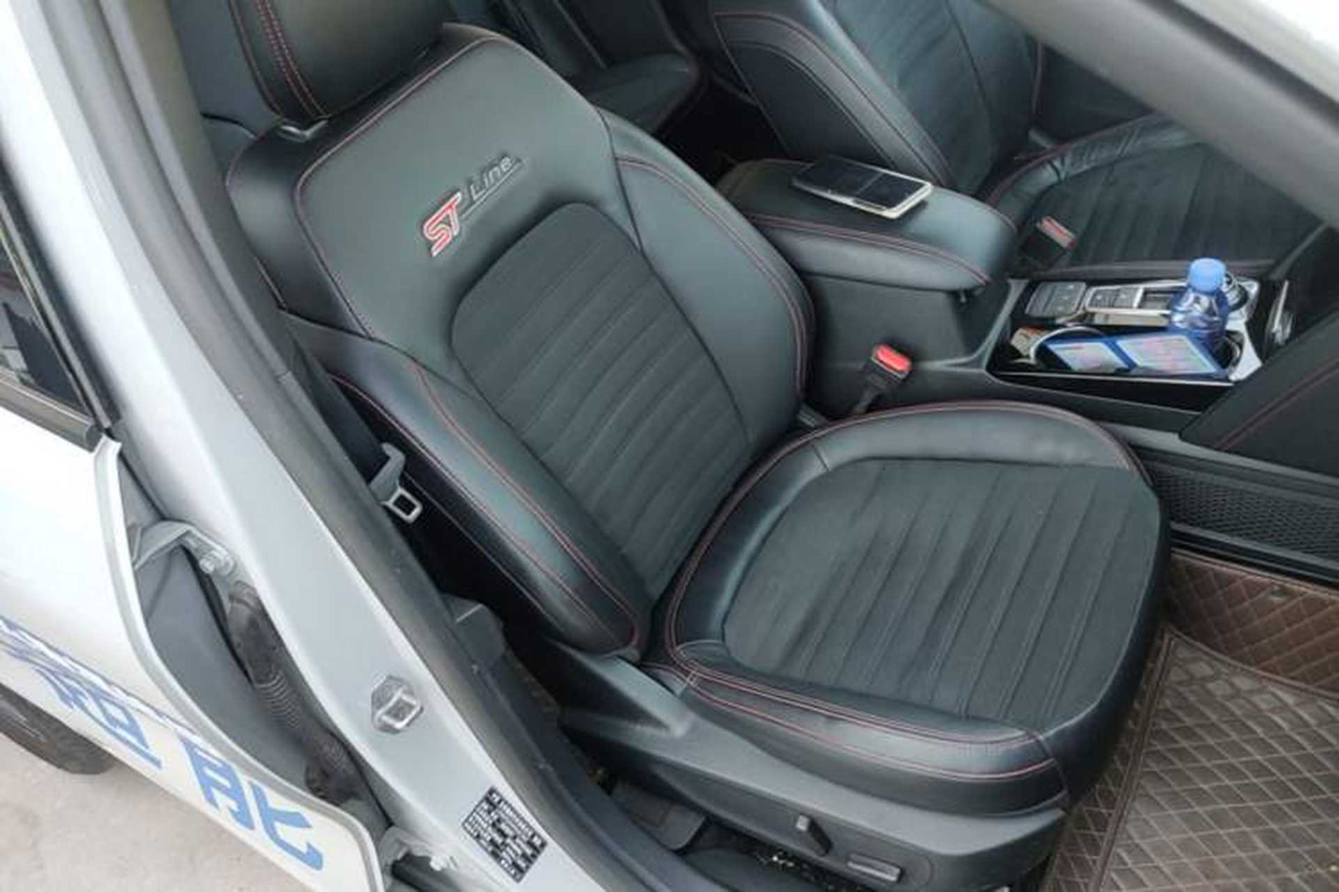 Used Ford Escape 2024 EcoBoost 245 Four-Wheel Drive ST-Line Pro Trim Right Front Seat
