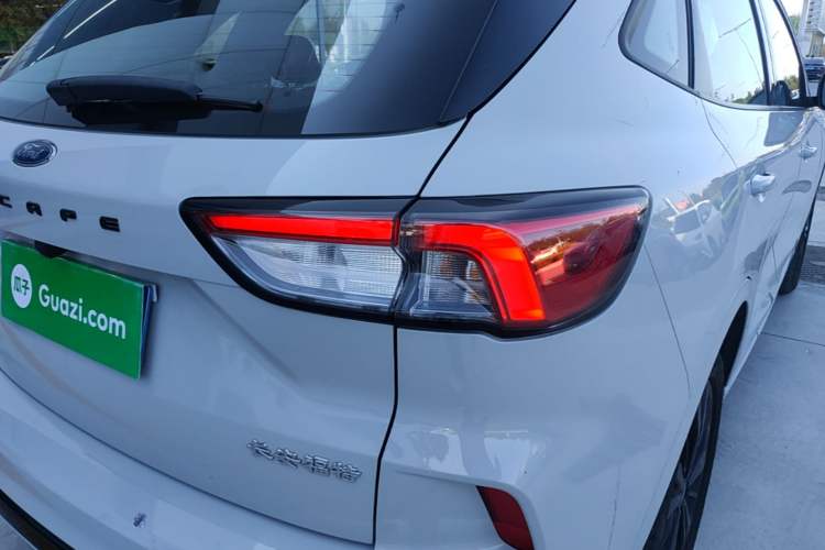 Used Ford Escape 2024 EcoBoost 245 Four-Wheel Drive ST-Line Pro Trim Right Rear Taillight