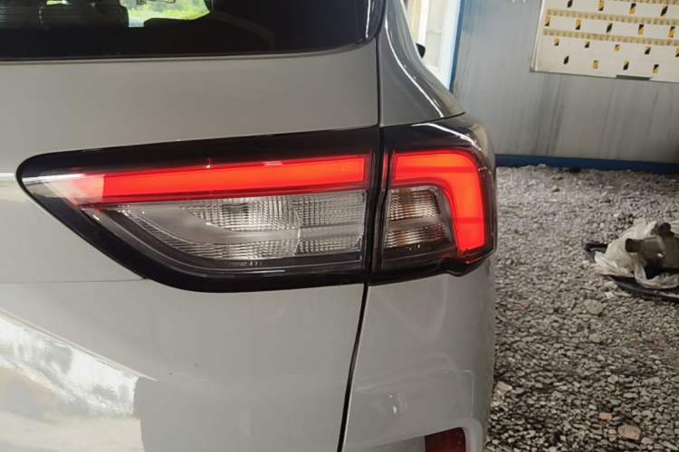 Used Ford Escape 2024 EcoBoost 245 Four-Wheel Drive ST-Line Pro Trim Right Rear Taillight