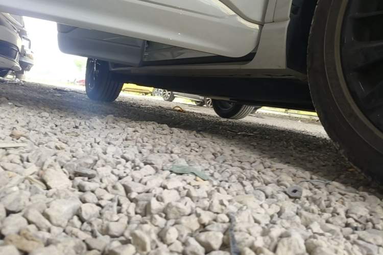 Used Ford Escape 2024 EcoBoost 245 Four-Wheel Drive ST-Line Pro Trim Right Side Sill
