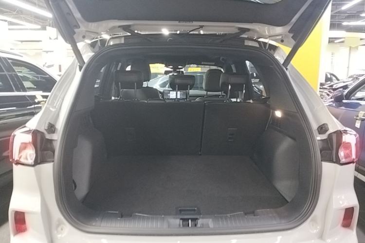 Used Ford Escape 2024 EcoBoost 245 Four-Wheel Drive ST-Line Pro Trim Trunk